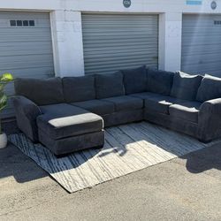 Grey Sectional Sofa w/ Chaise – Clean & Sanitized 🛋️ Delivery Available 🚚Today! Large 126” Couch