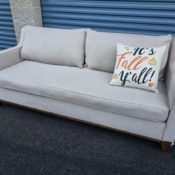 Non Sectional Couch With Delivery 