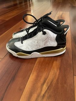 Jordan Dub Zero Metallic Gold Size 2