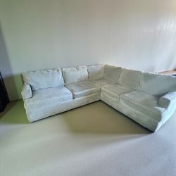 Sectional by Ashley  🚚 DELIVERY AVAILABLE