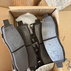 Front/rear Break Pads Nissan titan 