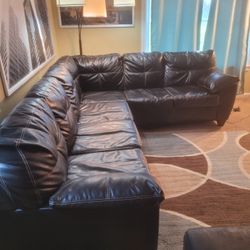 Leather Sectional. 3 Section by 3 Section. Some Minor Scratch From Dog. 