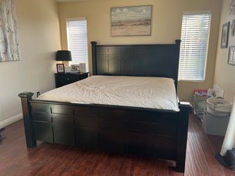 Black King Size Bedframe