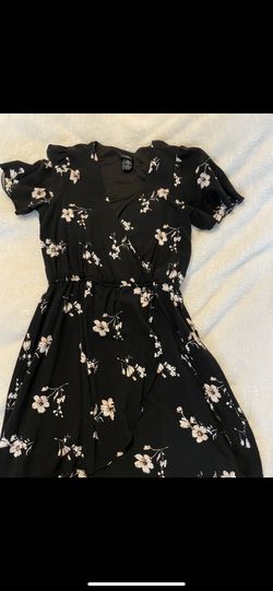 Women Floral Dress Size Medium 