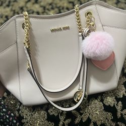 Michael Kors Jet Shoulder Bag