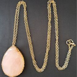 Rose Quartz Pendant Necklace