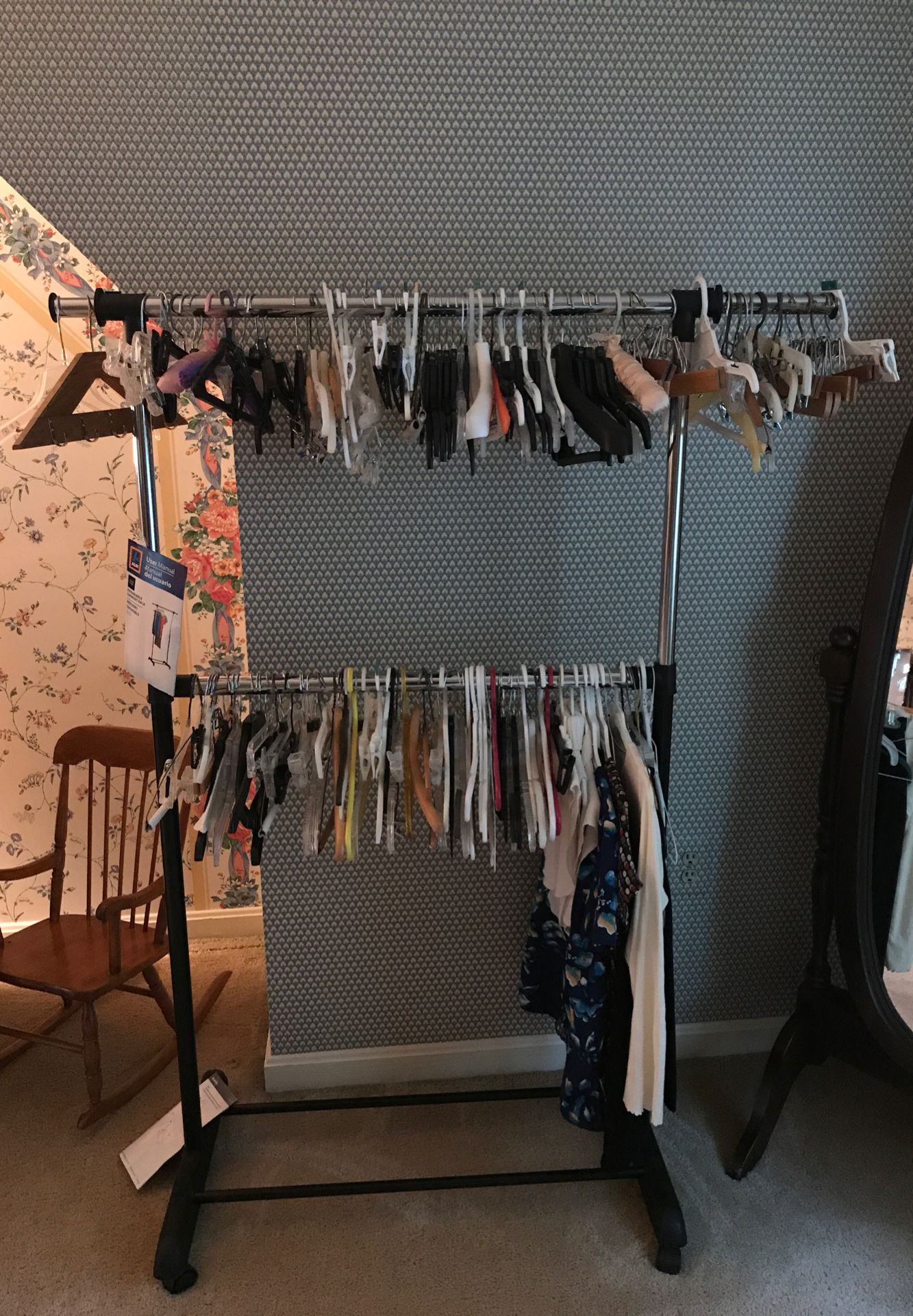 Double hanging clothes rack