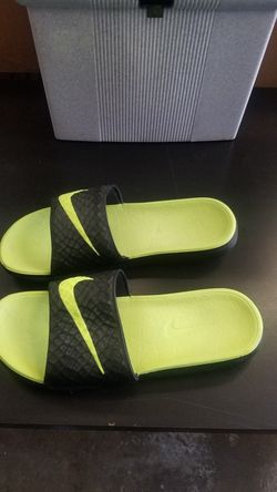 New Nike Sandals