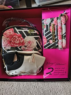 Betsey Johnson 2-piece Mini Backpack An Card Set
