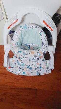 Fisher-Price Sit-Me-Up Floor Seat - Modern Terrazzo / Great Condition