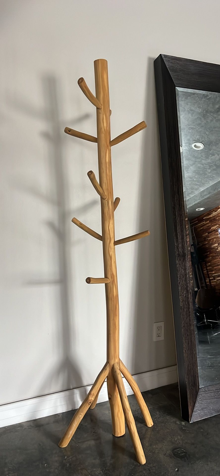 Wooden Free Stand Tree Hanger