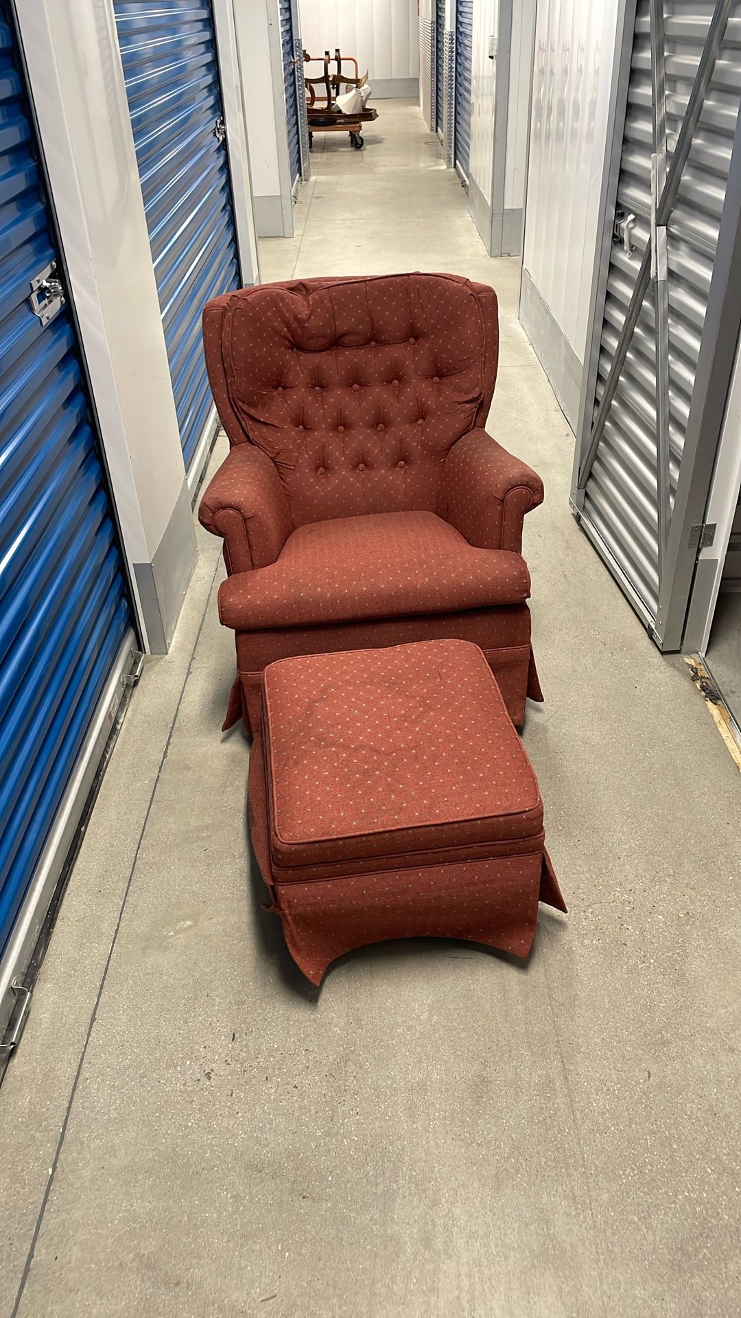 Lounge Chair With Matching Ottoman