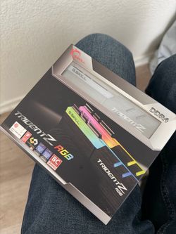 G.Skill Trident Z RGB (32gb; ddr4 3000)
