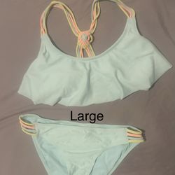 Women’s 2 piece swimsuits