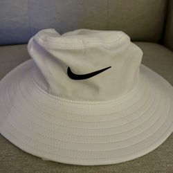 Nike Sombrero Full Brim Hat