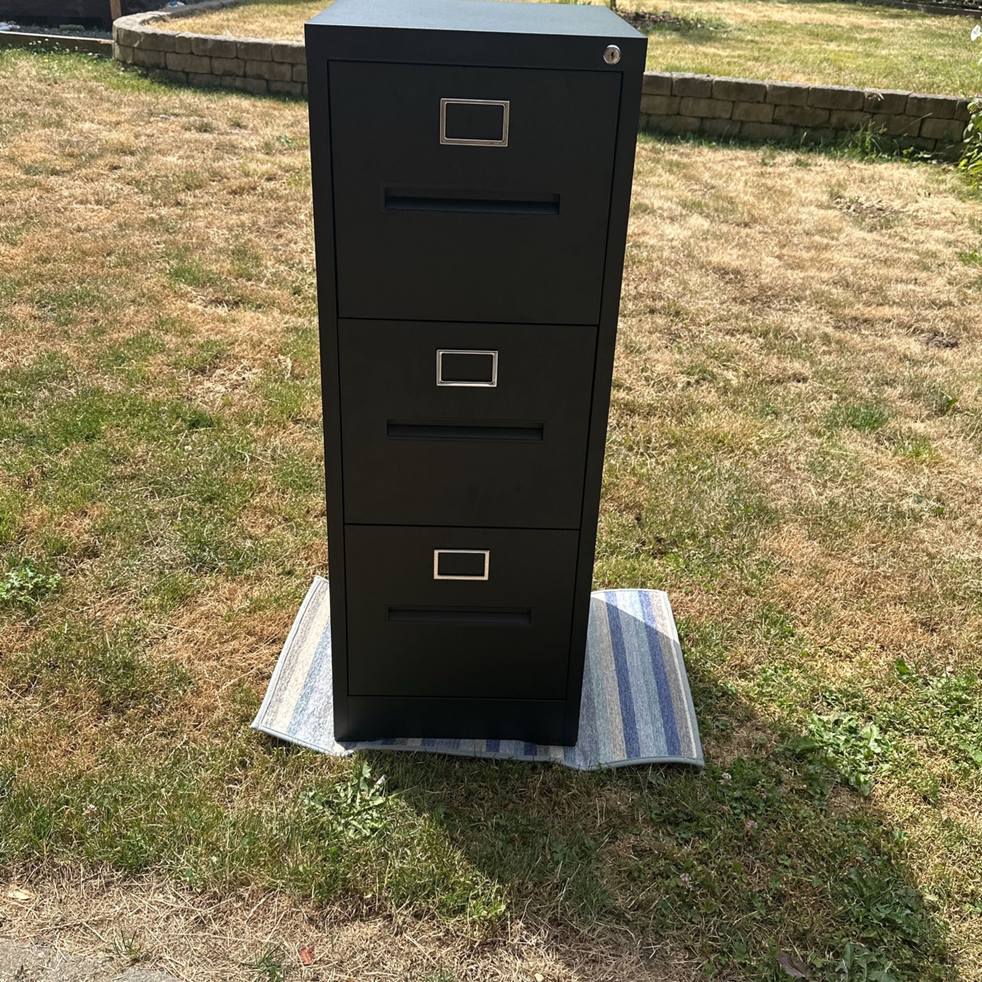 New 3 Drawer Filing Cabinet