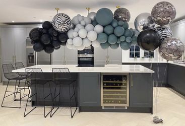 Balloon decor