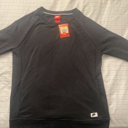 Brand New size Small Women’s Black Nike Sweatshirt 