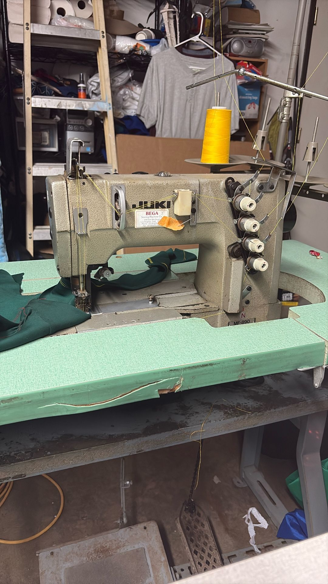 Juki coverstitch MF 890