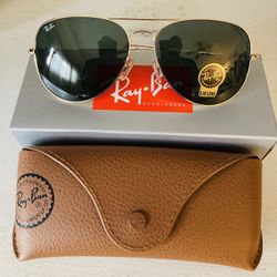 New Classic Rayban Aviator