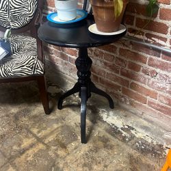 Side Round Table 