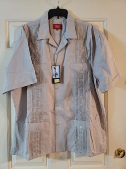 MEN'S XXL GUAYABERA SHIRT