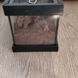 reptile small enclosure with screen top