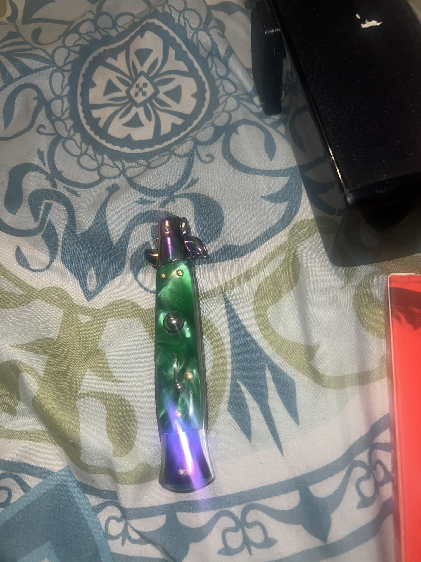 Knife