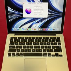 MacBook.  Pro.   i5.    8 GB Ram.  250.  SSD  FLASH  STORAGE    MacOS.  MONTERREY.     RETINA. DISPLAY  13 ‘’.   INCLUDE THE CHARGER     