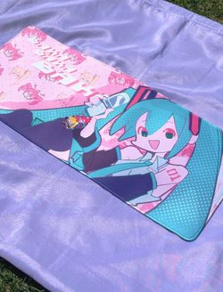 Hatsune miku deskmat
