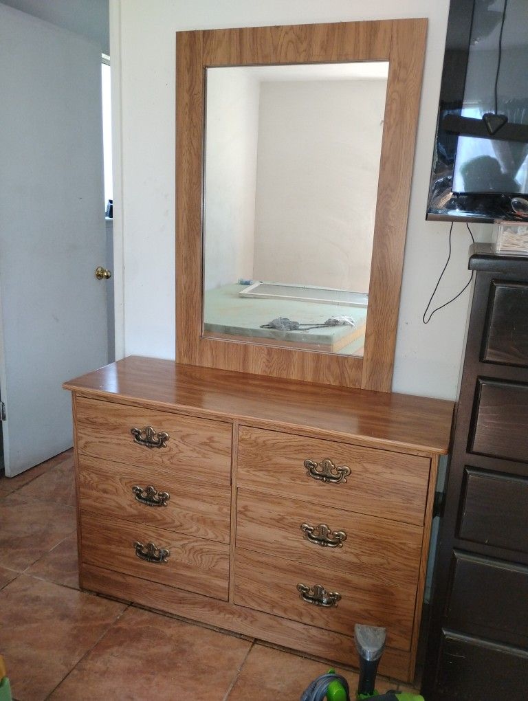 dresser