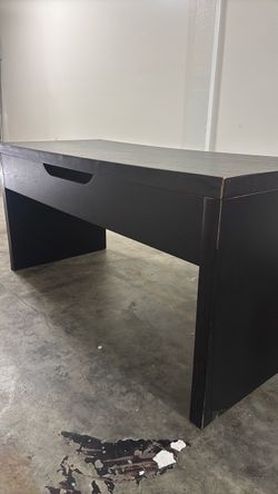 Black Wood Desk