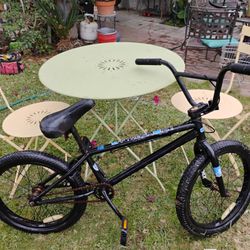 Off The Front Bike Size 20