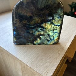 Decorative crystal rock
