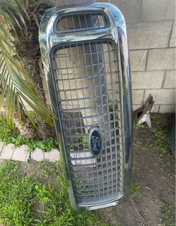 Ford F250 Excursion Grille