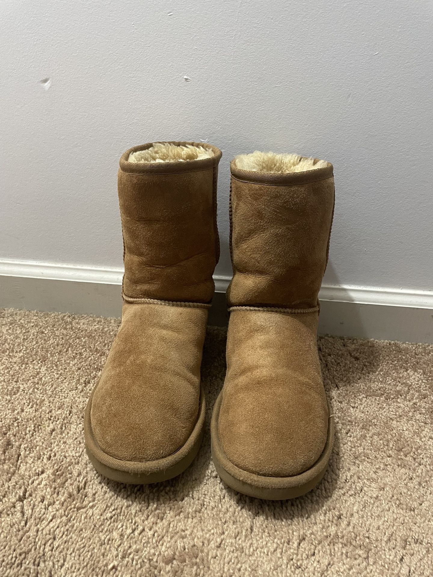 UGG boot- Size 9