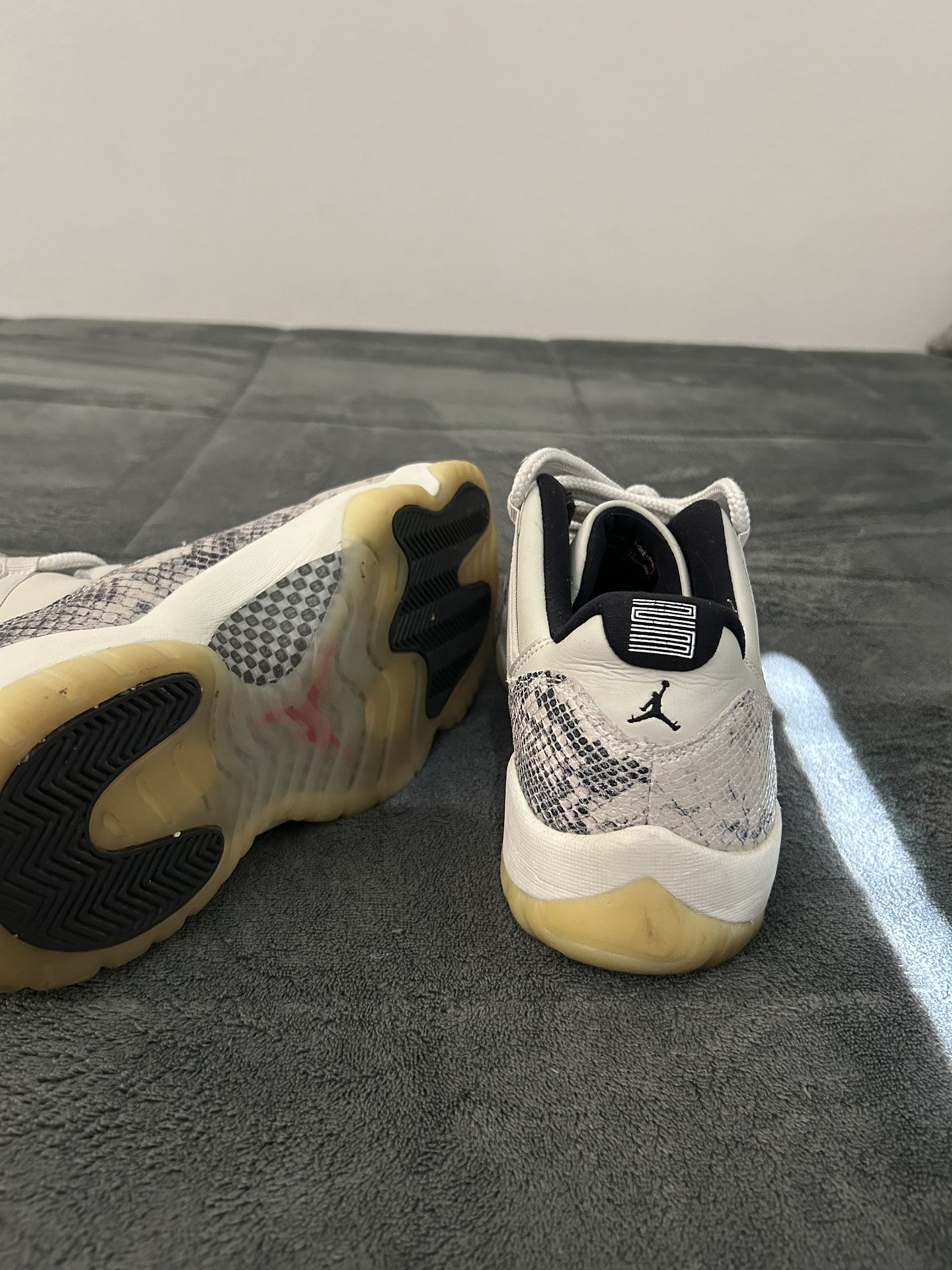 Jordan Light Bone 11s Air Jordan 11 Retro Low Light Bone Snakeskin