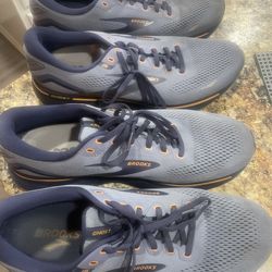 $35 for both pair! Brooks mens size 12