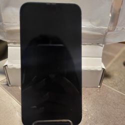 iPhone 13 Unlocked – Excellent Condition