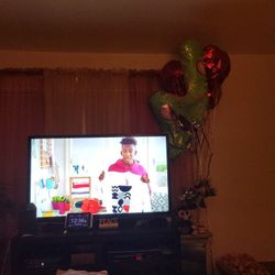 50 Inch Polaroid Flat Screen