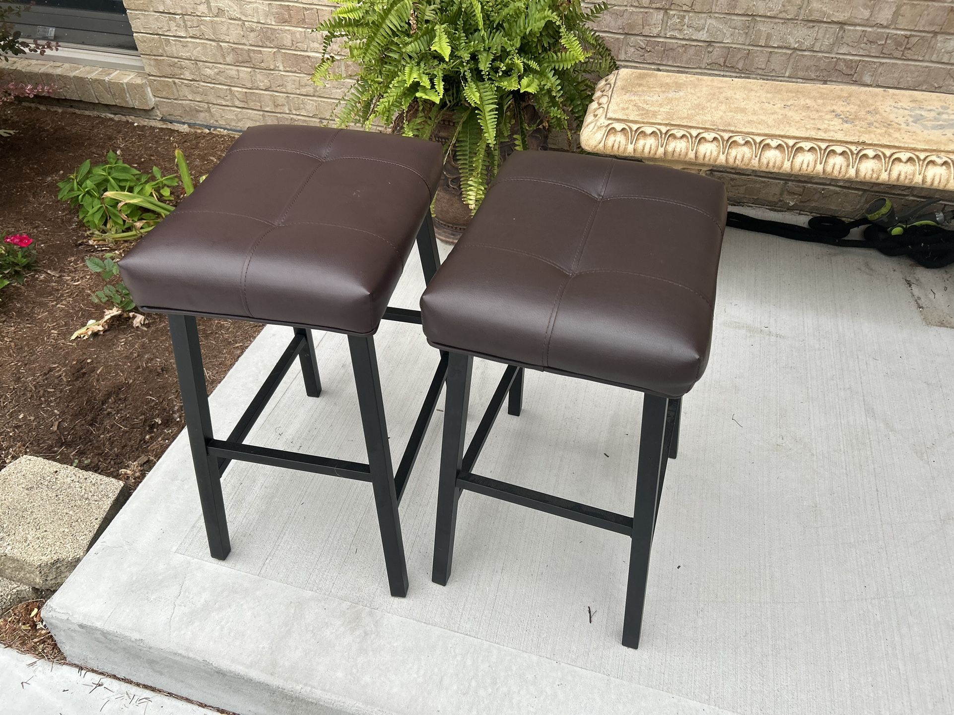 Set Of 4 Counter Stools