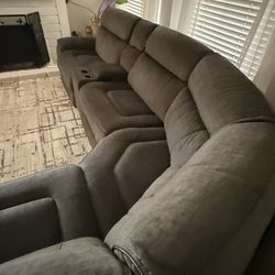Macy’s Sectional With 3 Power Recliner Seats