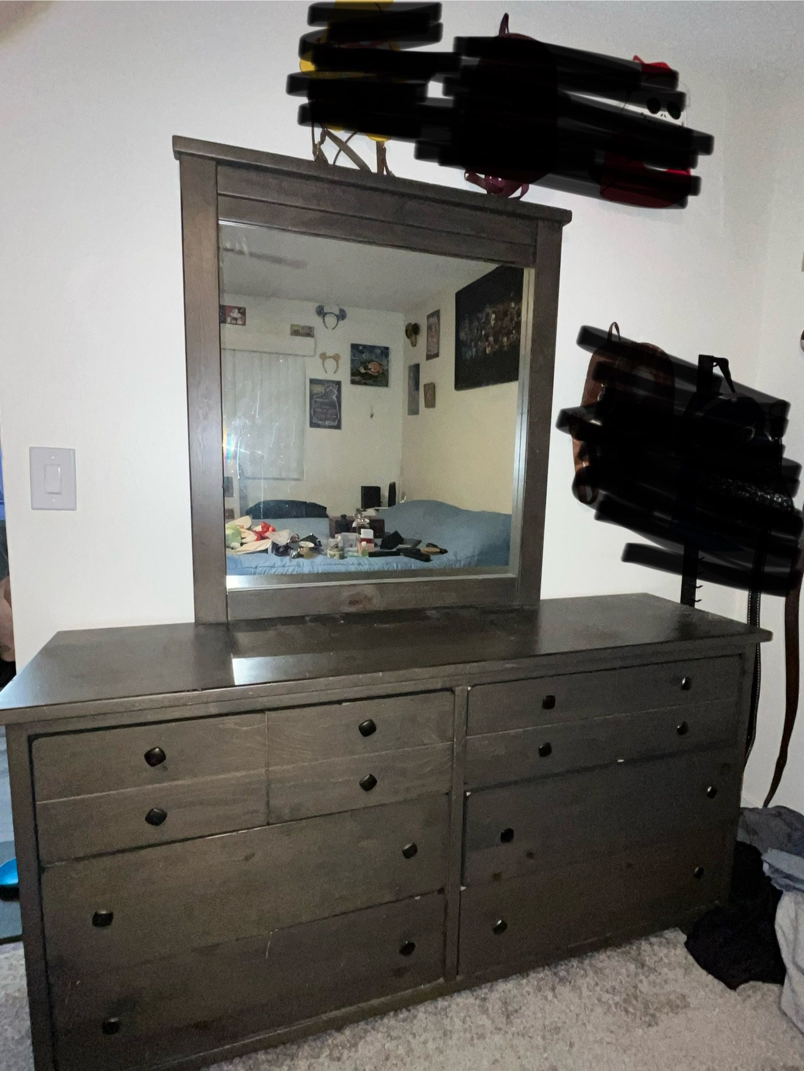 Dresser With Mirror