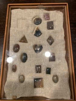 2 trays of beautiful old cabochons for making jewelry.