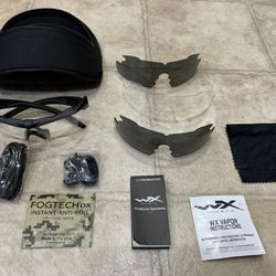 Military Protective Eyewear Kit, Wiley X, Excellent
