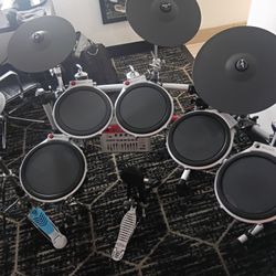 Yamaha Electric Drum Set 