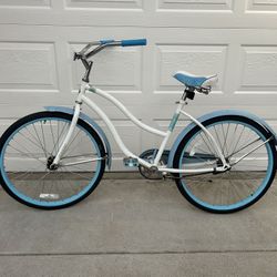 Baby Blue Beach Cruiser – Great Condition!