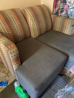2 chaise lounges