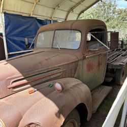 1947 Ford 1 Ton
