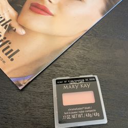 New! Mary Kay Chromafusion Eye shadow .05oz in Hint of Pink